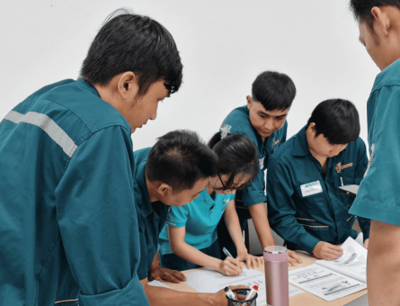 Chuyên gia nội bộ của Jinyu Tire tham gia thực thành trong Buổi Đào tạo