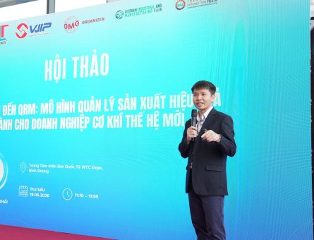 Chuyên gia Lưu Nhân Khải - CEO VJIP tại buổi Hội thảo