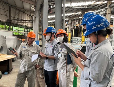 Một buổi khảo sát nhà máy tại Hòa Phát của Điều phối viên (chị Quỳnh) và đội ngũ Chuyên gia VJIP