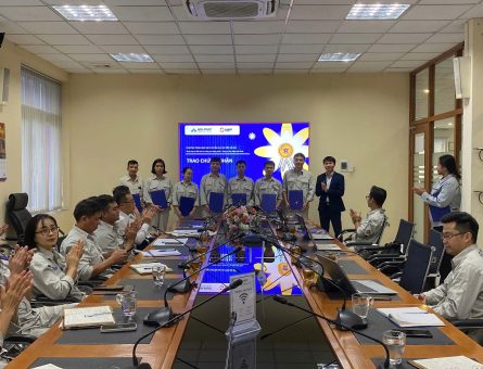 VJIP trao giấy chứng nhận Đào tạo cho các chuyên gia nội bộ của Công ty Ống thép Hòa Phát